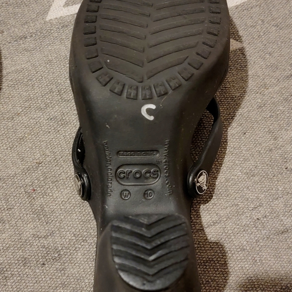 Crocs Chunky Criss-cross Heel - Picture 7 of 12